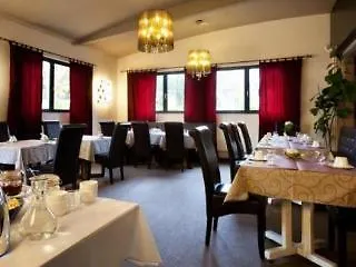 Hotel 3 Etoiles Et Restaurant - Le Verger De Bischwiller - Logis Hotels