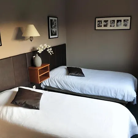 Hotel 3 Etoiles Et Restaurant - Le Verger De Bischwiller - Logis Hotels فندق 3*